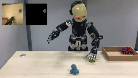 Робот учится